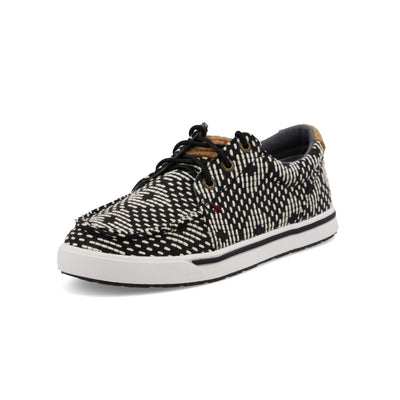 Kicks | YCA0008 | Quarter View