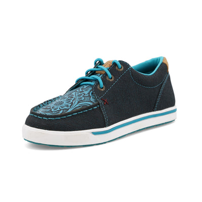 Kicks | YCA0011 | Quarter View